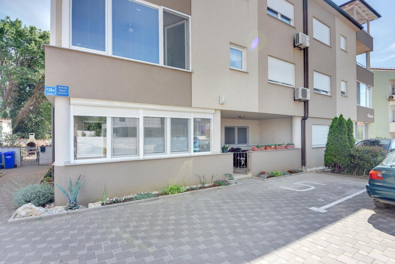 Apartment Mores เมดูลิน ภายนอก รูปภาพ
